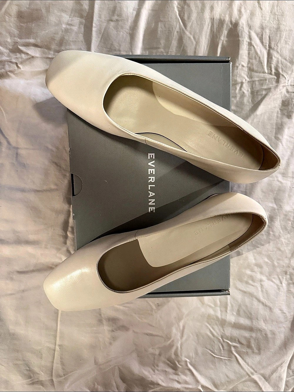 Everlane The Day Heel Pumps in White— brand new
